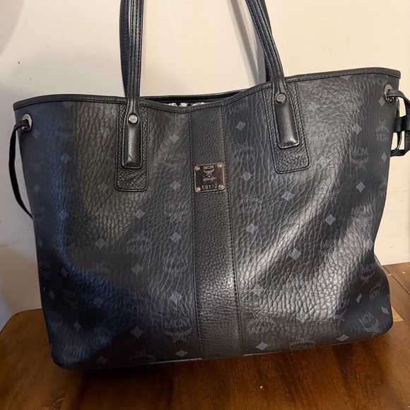 MCM Black Textured Leather tote Bag - Picture 2 of 6